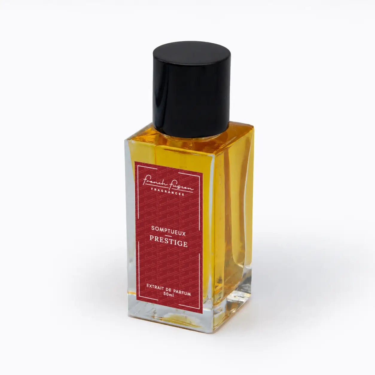 Parfum Somptueux Prestige 50 ml en extrait de parfum, flacon transparent vu de trois quarts avec étiquette rouge